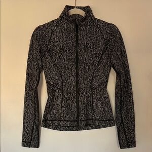 Lululemon Full Zip Black & White Lightweight Jacket Size 4